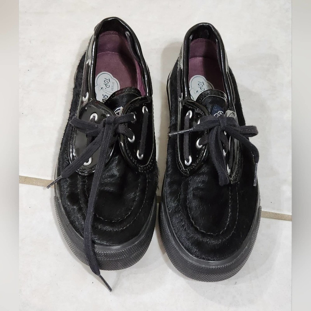 Sperry Top Sider black fur and patent‎ leather deck shoes sneakers size 7